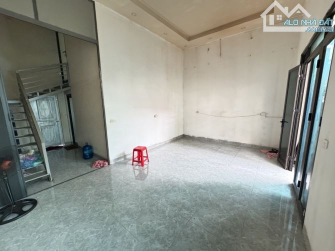 SẴN NHÀ CẤP 4 MỚI - SÁT DỰ ÁN TRƯỜNG ĐUA NGỰA - MẶT TIỀN ĐẸP Ô TÔ ĐỖ CỬA - 4