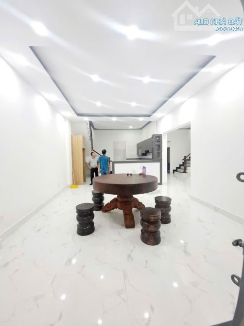 Bán nhà Đ số 19 - Tân Kỳ Tân Quý BHH A  hẻm xe hơi 110m2,2 Tầng Nhỉnh 6 tỷ - 4