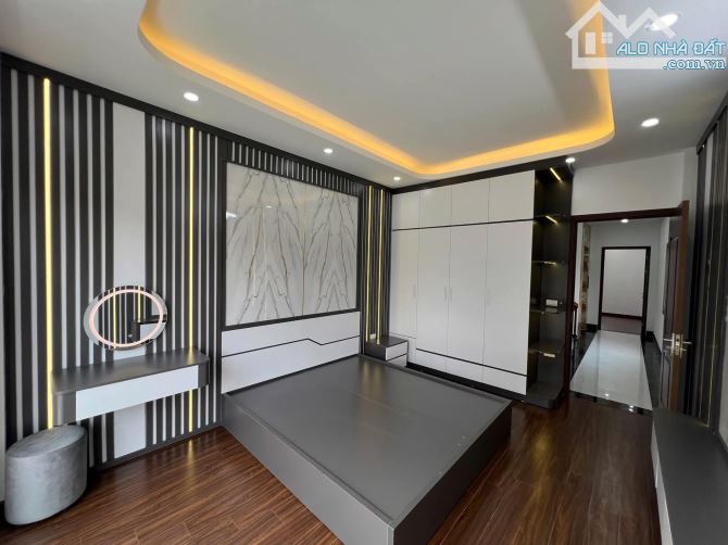 Bán nhà Đông Mỹ, Thanh Trì, 5 tầng thang máy, gara, ô tô thông, giá 8,3 tỷ - 5