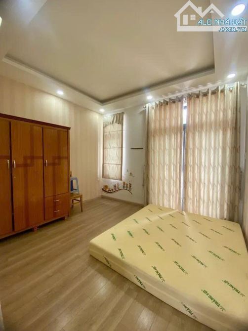 NHÀ ĐẸP 2 MẶT TIỀN – HẺM XE TẢI TRÁNH – ĐƯỜNG SỐ 4, BÌNH TÂN-73m2- (4*18m)-7. 2 tỷ tl - 5
