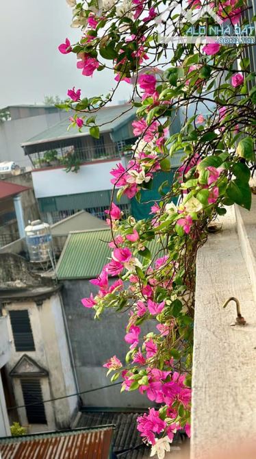 BÁN NHÀ NGÕ DÂN SINH TƯ ĐÌNH LONG BIÊN  LÔ GÓC CHỈ 6 TỶ 35m 5 TẦNG MT 4m Ô TÔ KINH DOANH - 5