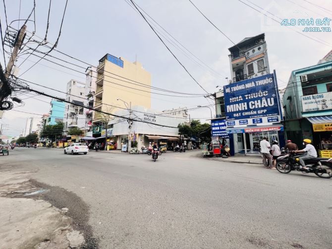 Bán nhà HẺM ÔTÔ P.15 Tân Bình, full nội thất sang xịn mịn, sổ vuông A4, chỉ 5.x tỷ - 5