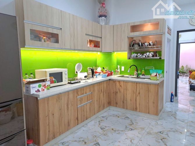 Hẻm xe hơi 440 Nguyễn Kiệm, Phú Nhuận, 84m2 chỉ 8.8 tỷ, 5 phòng ngủ - 6