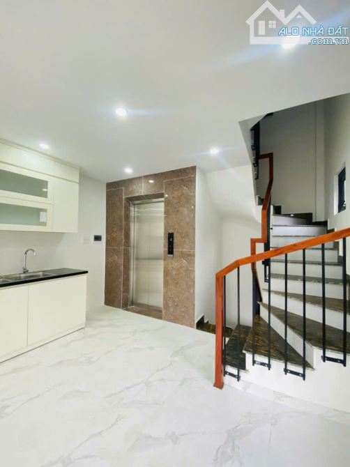 Nhà mới 6 tầng - thang máy - Trung tâm Vũ Xuân Thiều - Long Biên - Chỉ hơn 7 tỷ++ - 6