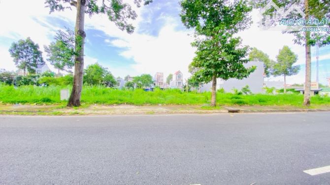 Cho thuê đất ngang 10m  khu Ngân Thuận 8 triệu - 6