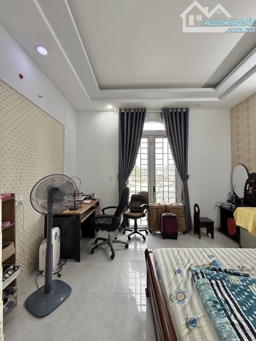 QUANG TRUNG P12 GÒ VẤP ,DT 4×14 ,5 TẦNG ,XE HƠI ĐẬU NHÀ ,NHÀ ĐẸP Ở NGAY ,CHỈ 7 TỶ - 6