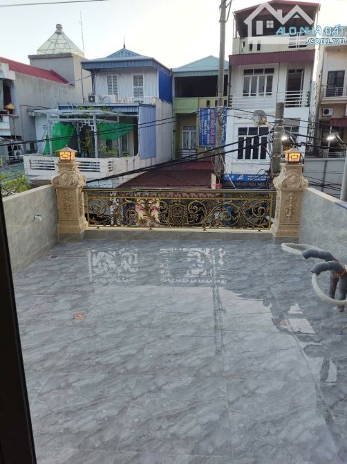 Bán nhà 4 tầng xây mới có thang máy mặt đường Phủ Thượng Đoạn - 7