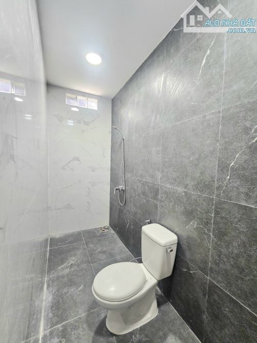 Bán Nhà Hóc Môn - 47M2 ( 4 x12 ) -cấp 4- Hẻm Ba Gác -  Chỉ 2,5Tỷ. - 7