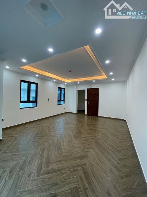 BÁN NHÀ PHÂN LÔ 23 TỶ 45m 9 TẦNG MT 4,2m VỈA HÈ Ô TÔ TRÁNH KINH DOANH VĨNH PHÚC BA ĐÌNH - 7