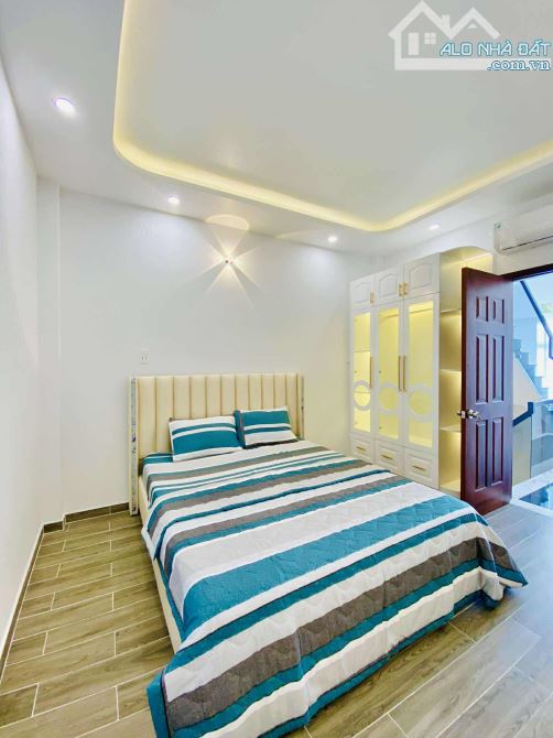 Bán nhà Thị trấn Nhà bè - 49m2 - 4TẦNG - 4PN - 6TỶ8. - 8