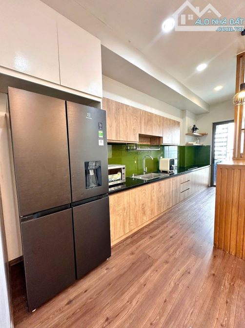 Satra Eximland,Phan Đăng Lưu,Phú Nhuận: 98m2, 2p ngủ lớn,NTCC,18tr/th - 9