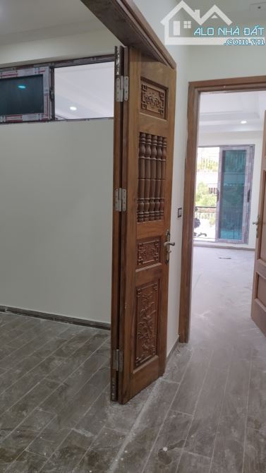 BÁN NHÀ PHÂN LÔ 23 TỶ 45m 9 TẦNG MT 4,2m VỈA HÈ Ô TÔ TRÁNH KINH DOANH VĨNH PHÚC BA ĐÌNH - 9
