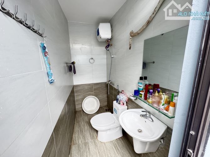 SẴN NHÀ CẤP 4 MỚI - SÁT DỰ ÁN TRƯỜNG ĐUA NGỰA - MẶT TIỀN ĐẸP Ô TÔ ĐỖ CỬA - 6