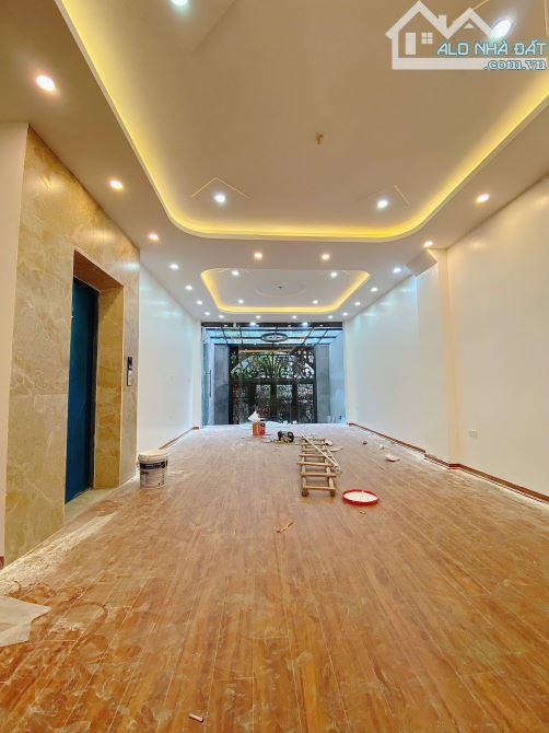 Nhà mới Trần Khát Chân, Ngõ thông, 80m ra phố, 5 tầng TM. 68m2, MT 4.7m. 12.9 tỷ!