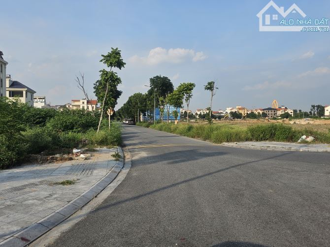 Bán lô đất víp thông 2 đầu Đại Hoàng Long DT 200m, MT14m, Hướng TB&ĐN, Giá 23,5tỷ - 1