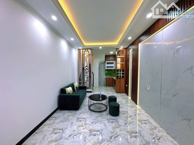 Quá Hiếm ! Nhà đẹp Láng Hạ 33m2, mới kính kong, thoáng sáng, TK hiện đại, TT Ba Đình