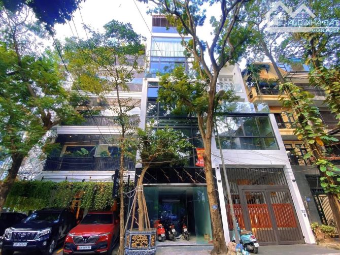 HOÀNG QUỐC VIỆT TÒA NHÀ DÒNG TIỀN 250 TRIỆU /THÁNG DT 100m 9 TẦNG GIÁ 40 TỶ