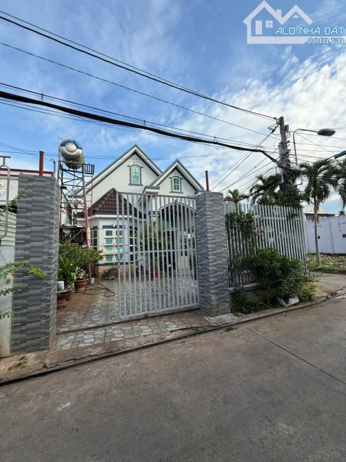 9x25 Nhà đẹp Phường Xuân Hoà cách Quang Trung 100m. 5 tỷ