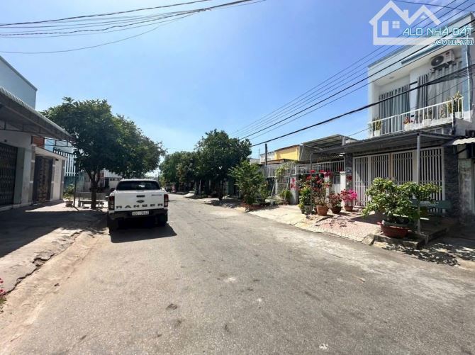 Bán lô mặt tiền nguyễn văn linh, phú tài gần cầu văn thánh giá chỉ 3ty6