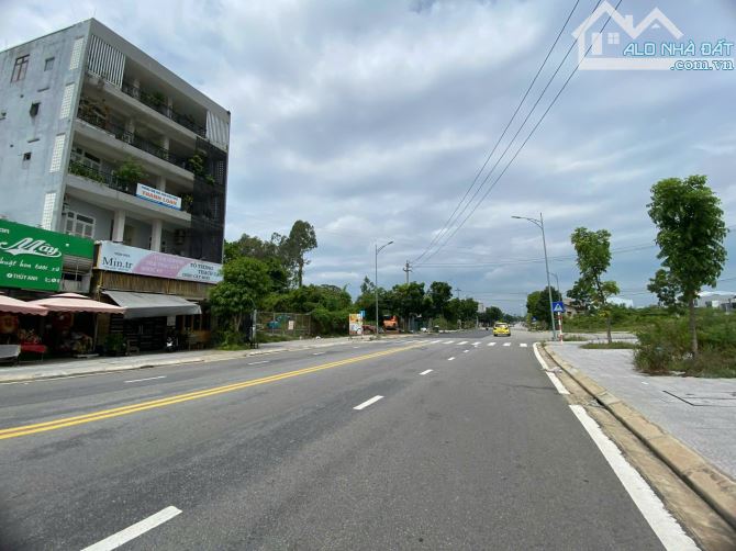 Bán đất Mặt tiền Đồng Khởi - Phường Thuỷ Xuân ngay cạnh Nhà Hàng Mây