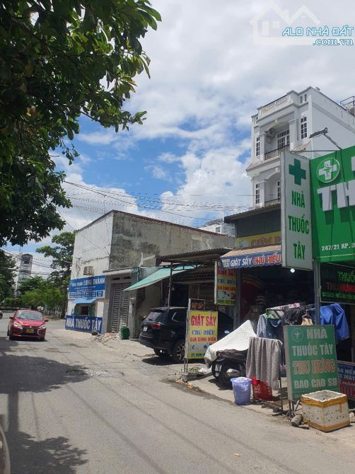 Bán Căn hộ dịch vụ 4,5 Tầng Khu Nam Long Ngã 4 Ga sát bên Gò Vấp