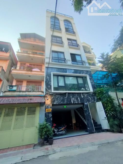 BÁN NHÀ Ô TÔ TRÁNH HOÀNG VĂN THÁI, 140M2 × 4 TẦNG, MT 7M, CHỈ 34 TỶ
