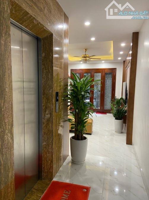 NHÀ ĐẸP TRẦN CUNG - 50M Ô TÔ TRÁNH - FULL NỘI THẤT - THANG MÁY - 40M2 - 7 TẦNG - 10.8 Tỷ
