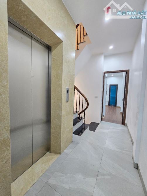 Siêu phẩm Yên Lãng - Đống Đa 53m2, 5 tầng, thang máy, 15m ra ô tô, giá 15 tỷ