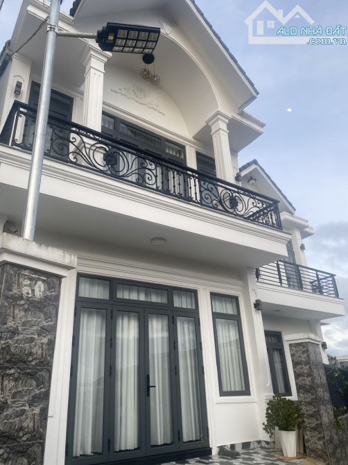 💰 Chỉ 6 tỷ 800 triệu – Nhà 2 tầng, sân thượng, diện tích rộng – Vào ở ngay!