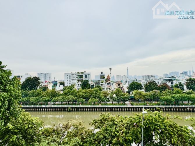 TL CChủ- Mặt Tiền Thụt Bờ Kè Trường Sa- 5 Tầng-View Sông, Landmart 81-Hẻm OTO-Chỉ Nhỉnh 8T