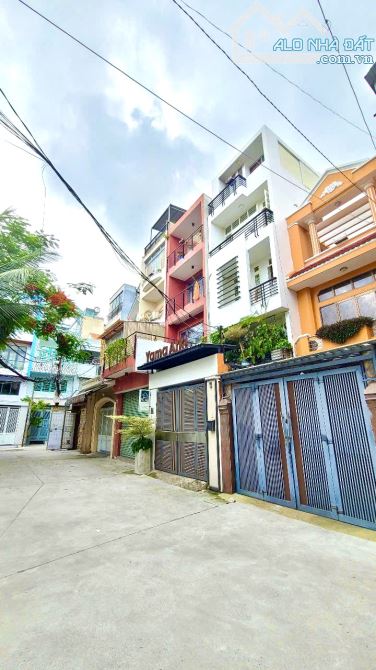 Bán Nhà HXH, ÔTô Ngủ Trong Nhà, Hoàng Diệu Quận 4, DT: 4mx21m - 4 Tầng, Giá 17 Tỷ(TL)