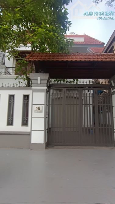 Cần bán Biệt thự Văn Phú,gần công viên, 200m, 34,9 tỷ