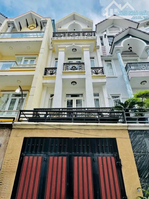 Xoay tiền bán nhà Hà Tôn Quyền, p.6, Quận 11. Giá 3,34 tỷ/56m2, hẻm xe hơi
