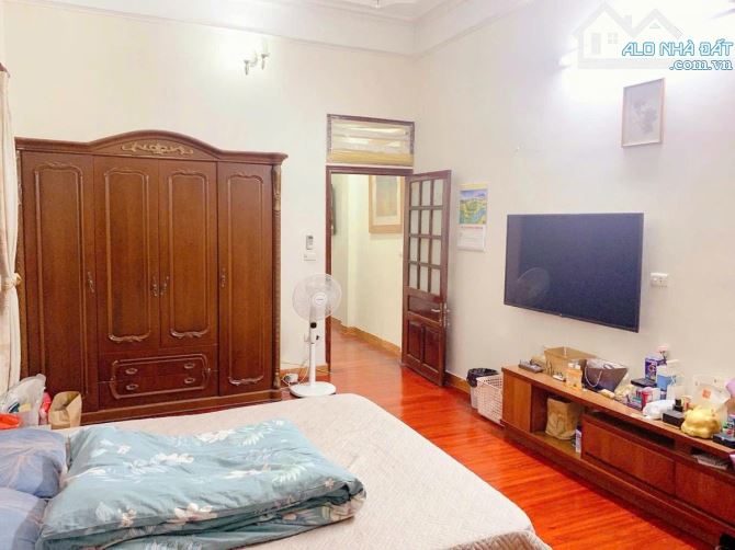 MẶT PHỐ KINH DOANH Ô TÔ TRÁNH 25 TỶ DT 100M MT 6M 4T KHU DÂN TRÍ CAO