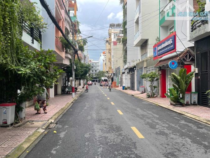 Bán nhà HXH 10m thông, gần ngay nhà ga T3, Nhất Chi Mai (4.5x20m) 3 tầng, Giá chỉ 13.9 tỷ