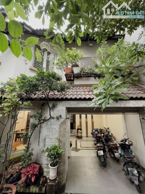 KHU PHÂN LÔ CAO CẤP-BIỆT THỰ 2 TẦNG SIÊU ĐẸP-DT 8Mx15M NGAY CÔNG VIÊN LÀNG HOA GÒ VẤP
