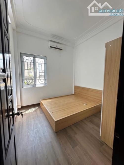 BÁN NHÀ BẰNG LIỆT 5 TẦNG 4 PHÒNG 3 THOÁNG MT 4M 7 TỶ