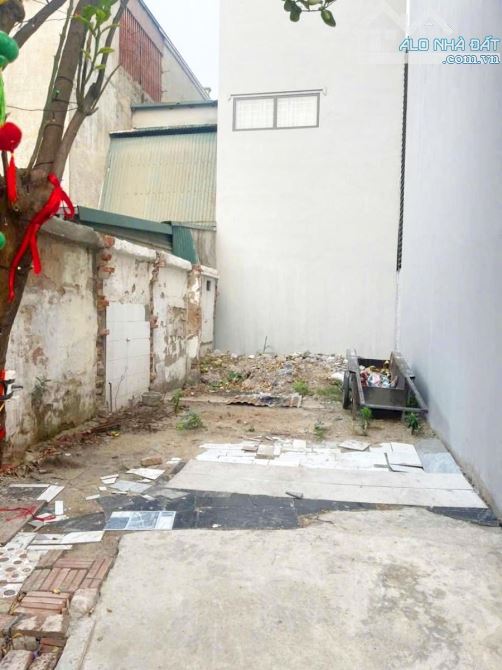 Lô đất 40m2 Duy Nhất tại Trạm Trôi, Hoài Đức, ô tô đỗ gần, 200m full tiện ích, Chỉ 3.x tỷ