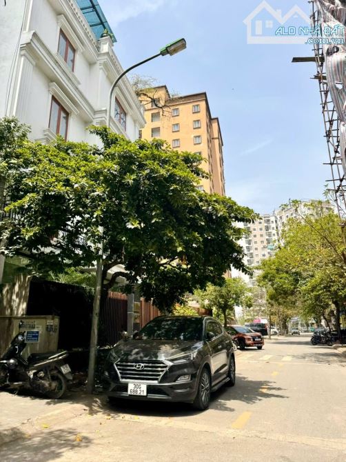 Đất TĐC phường Việt Hưng, Lô góc 2 mặt đường 17m, DT 98m2 - MT 18m