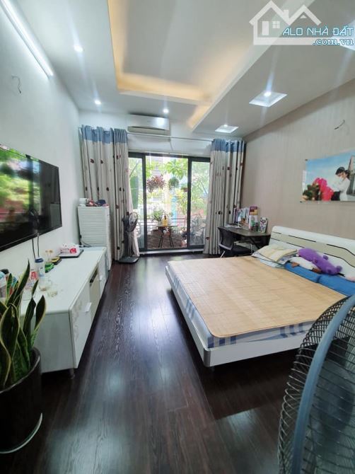 Vị trí đắc địa nhất Cổ Nhuế – 32m² – 5 tầng – ô tô cách 30m – 6.2 tỷ
