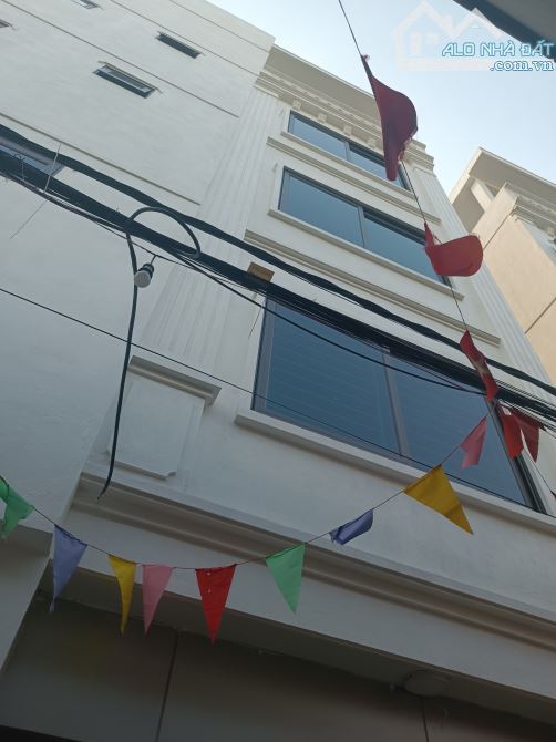 Bán nhà Đại Cát, Bắc Từ Liêm, 30m2, 5 tầng, mặt tiền 4m, giá 5.07 tỷ