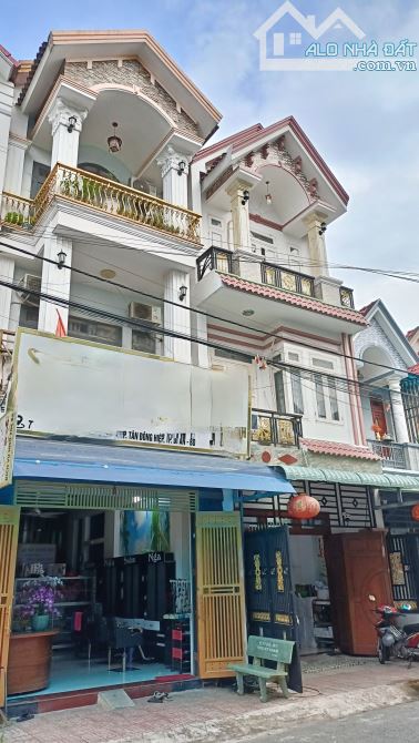 💥VIP, NHÀ MỚI 3 TẦNG, HẺM Ô TÔ 10M, GẦN UBND TÂN ĐÔNG HIỆP, KP ĐÔNG CHIÊU, CHỈ HƠN 4 TỶ