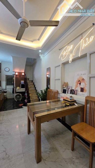 🏡 NHÀ -ĐẶNG TIẾN ĐÔNG-SÁT HỒ HOÀNG CẦU DT27/29MX5 TẦNG GIÁ CHỈ 8.5TỶ