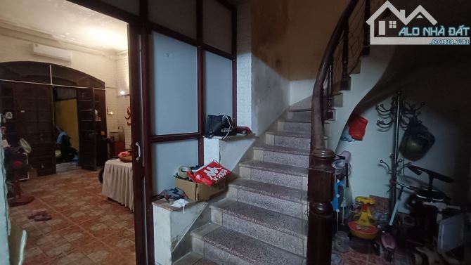 MẶT PHỐ XUÂN THỦY 35 TỶ DT 340M MT 5M 4T Ô TÔ TRÁNH KINH DOANH