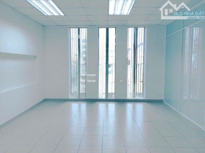 Bán Tòa building khan hiếm ngay Võ Thị Sáu Q.3 - 14x30m Hầm 7 tầng HĐT 360tr giá  137 tỷ.