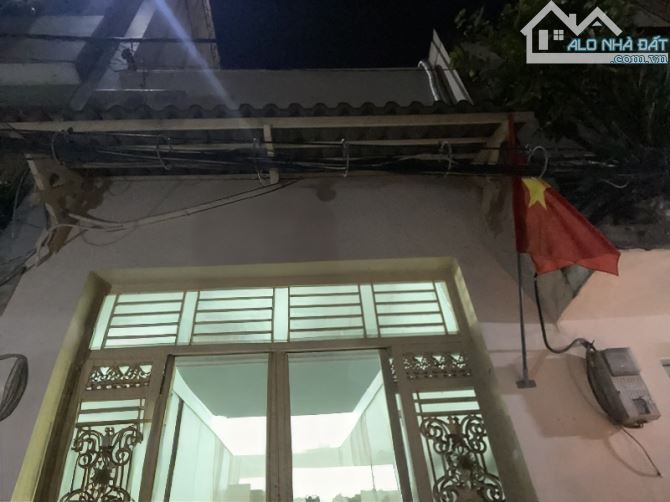 Bán nhà sổ riêng bình thạnh, giáp q1