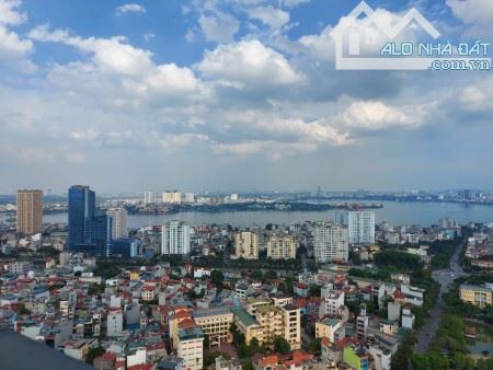 Bán chung cư cao cấp Kosmo Tây Hồ 181m căn góc ban công ĐN view Hồ Tây full đồ có lốt ô tô