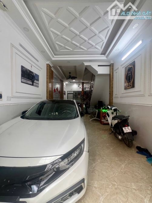 NHÀ MỚI FULL NỘI THẤT XE HƠI NGỦ TRONG NHÀ THỊ TRẤN NHÀ BÈ