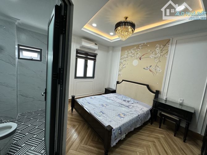 INDOCHINE VILLA ĐỐI DIỆN EMART PHAN HUY ÍCH - P12 GÒ VẤP - 5 TẦNG 7M x 15M - CHỈ 12 TỶ x - 11