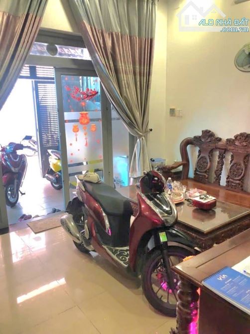 Bán nhà Huỳnh Văn Nghệ, phường 12, Gò Vấp, 80m2, ngang 6m, 3 tầng, hẻm 6m, giá 8.x tỷ - 1